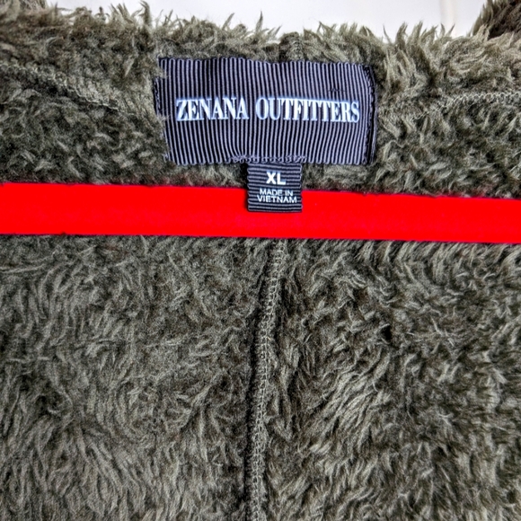 Vest- Zenana Outfitters XL Black Fuzzy Fleece Vest - EUC - Picture 3 of 4